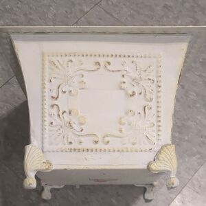Ornate White Decorative Plant Holder